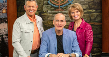Our Jewish Roots - Hosts: David & Kirsten Hart and Dr. Jeffery Seif